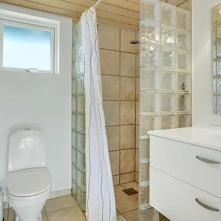4 Bedroom In