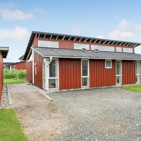 4 Bedroom In