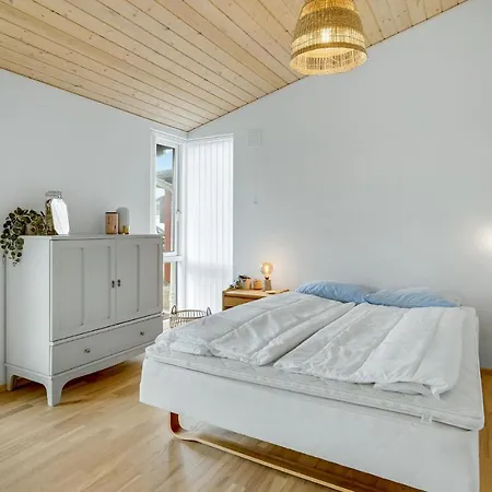 4 Bedroom In Дом отдыха *